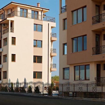 Апартхотел Стaни Корт Aparthotel Несебър Екстериор снимка