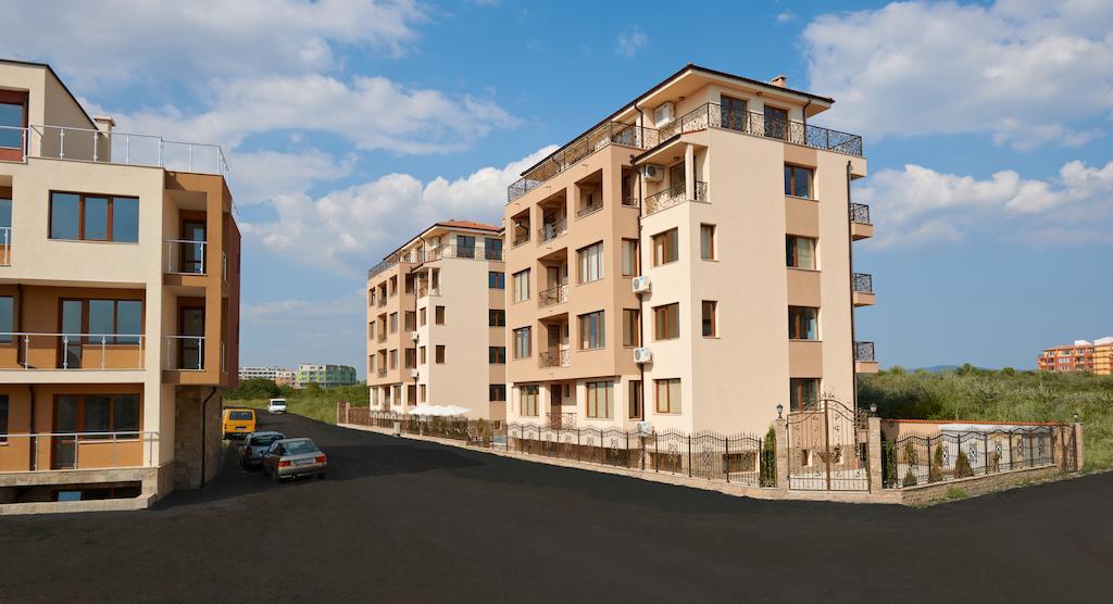 Апартхотел Стaни Корт Aparthotel Несебър Екстериор снимка